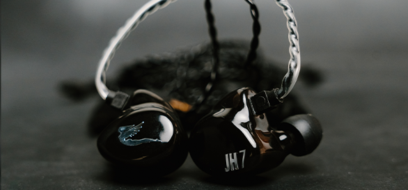 JH7 UNIVERSAL (Black)
